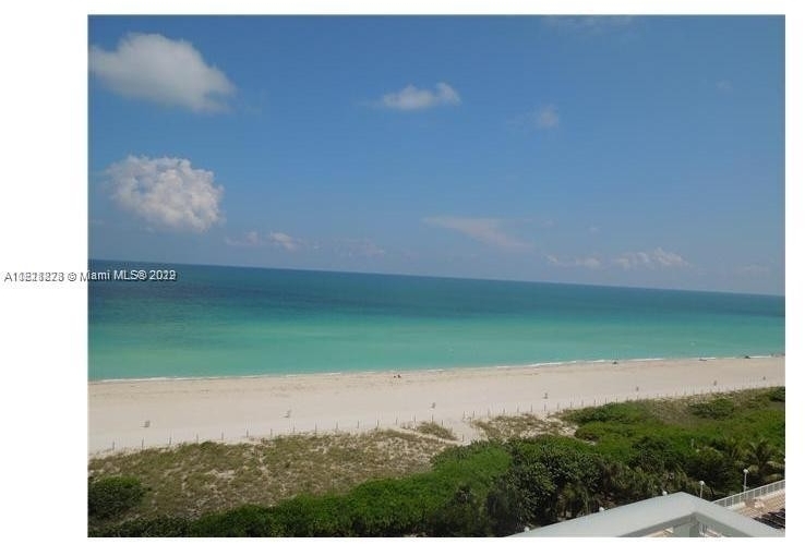 5701 Collins Ave - Photo 2
