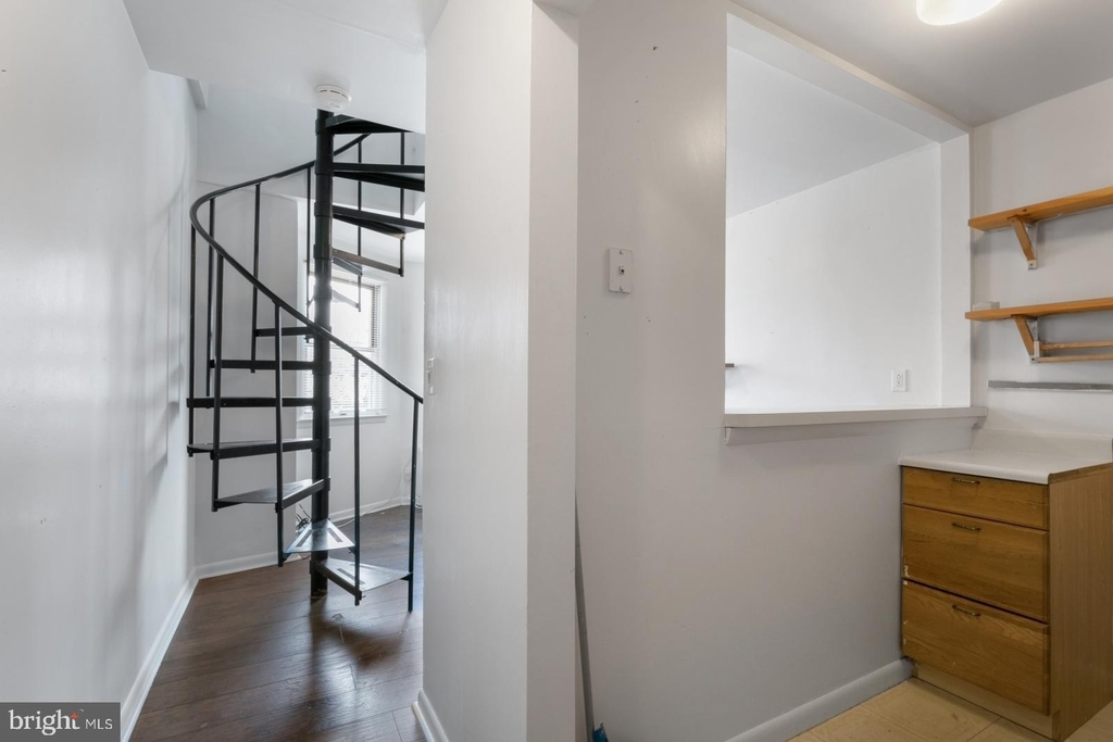 1004 S 7th Street - Photo 2