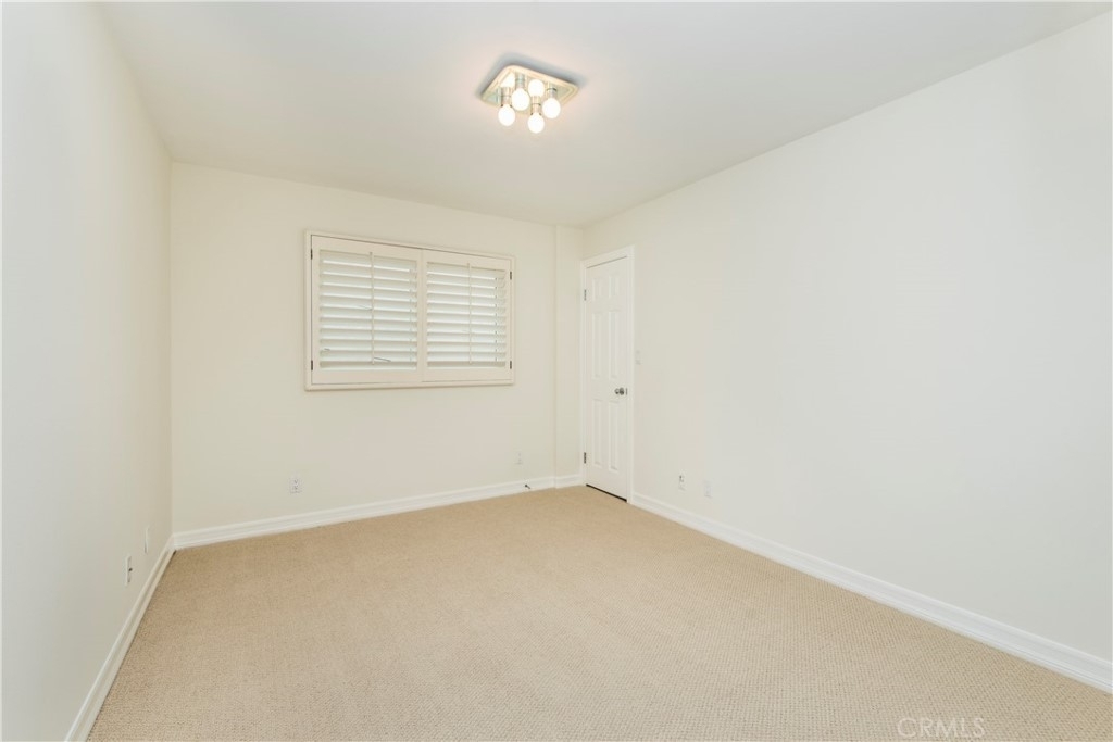 313 Bayview Drive - Photo 14