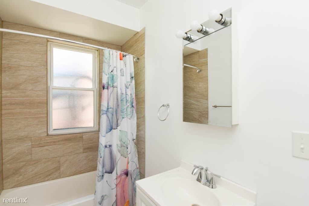 4805 N. Central Park, Unit 802 - Photo 17