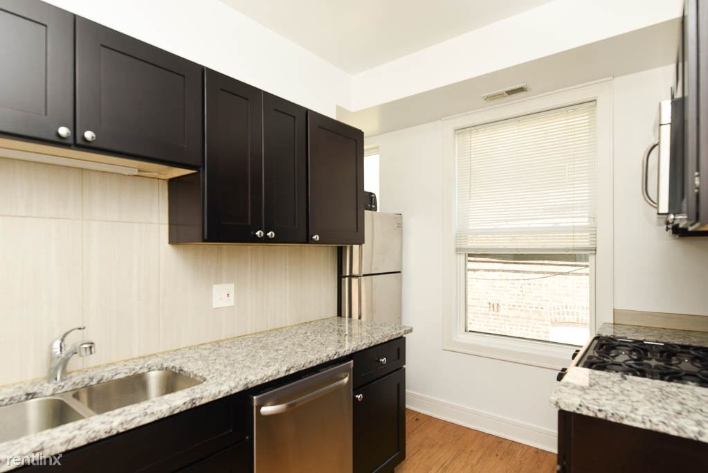 4805 N. Central Park, Unit 802 - Photo 2