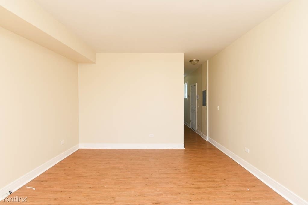 4805 N. Central Park, Unit 802 - Photo 10