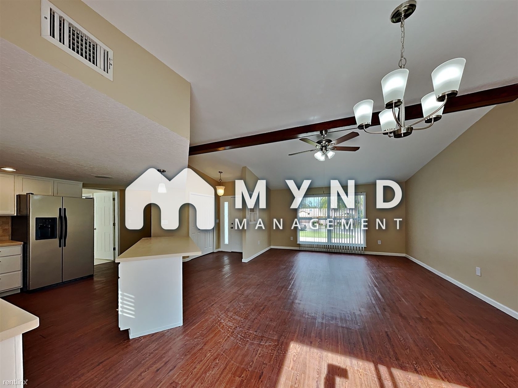 2201 Hillandale Ave - Photo 2