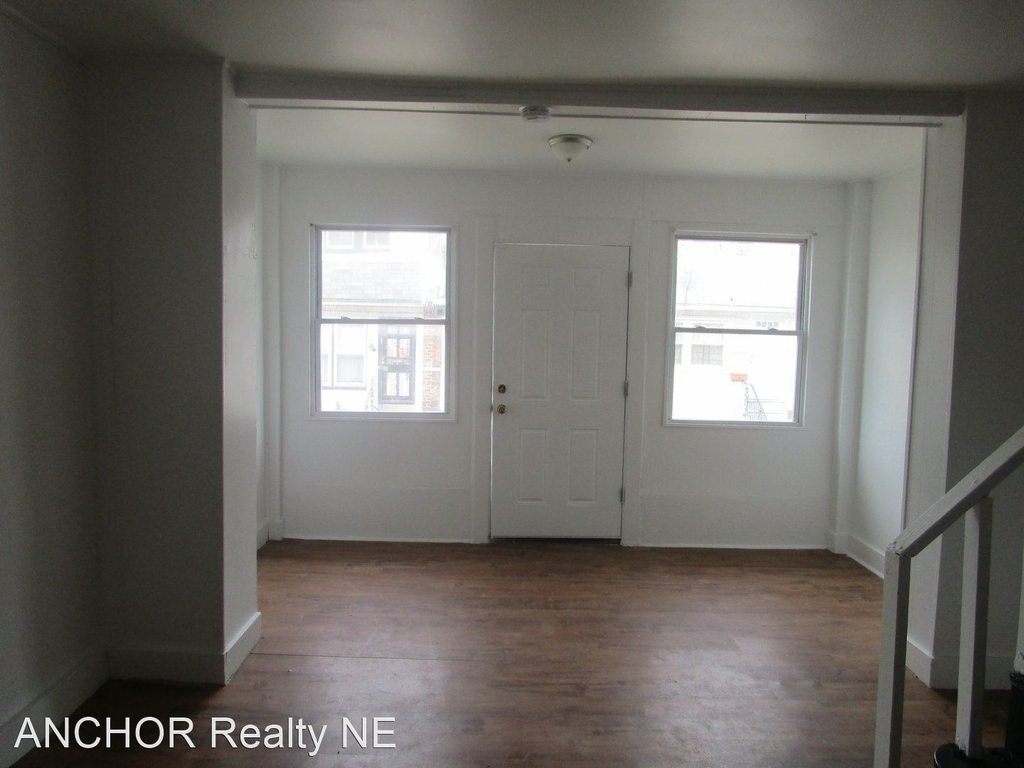 6526 Regent St - Photo 1