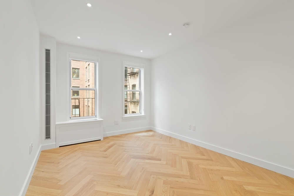 336 West 95th Street - Photo 1