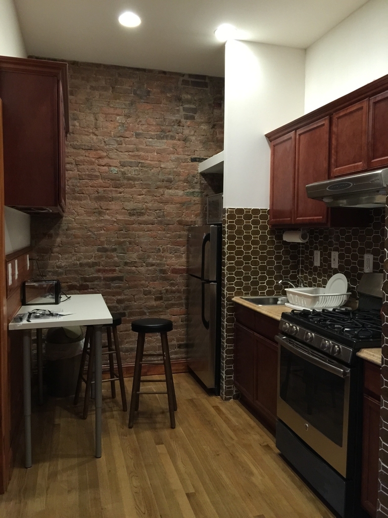 424 East 13th Street - Photo 8