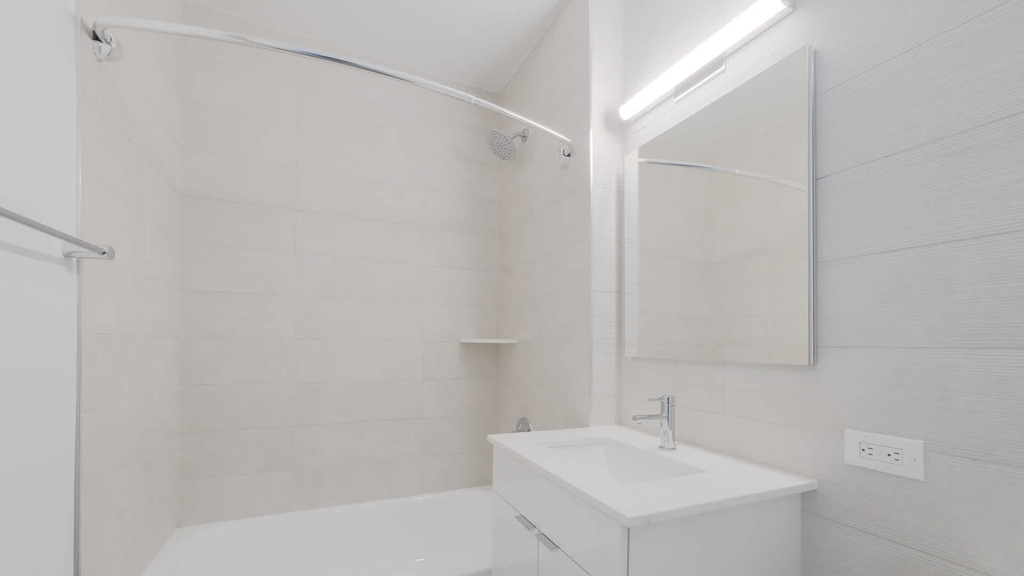 777 6th Avenue - Photo 20