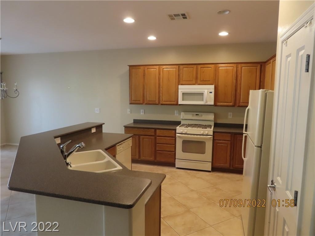 2366 Ecliptic Street - Photo 15