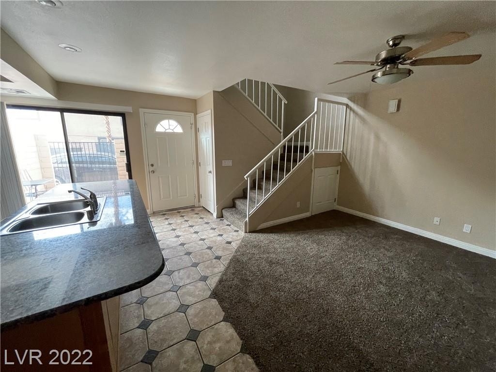 240 Shadybrook Lane - Photo 6