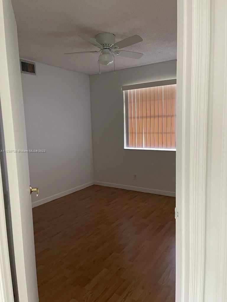 8435 Royal Palm Blvd - Photo 20