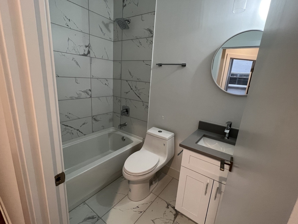 2217 W Chicago Avenue - Photo 9