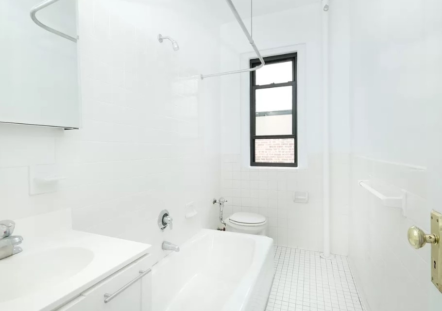 656 West 204th Street - Photo 4