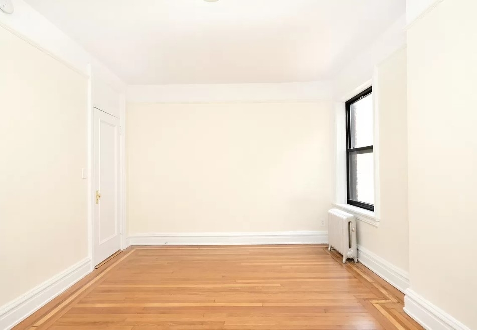 656 West 204th Street - Photo 2