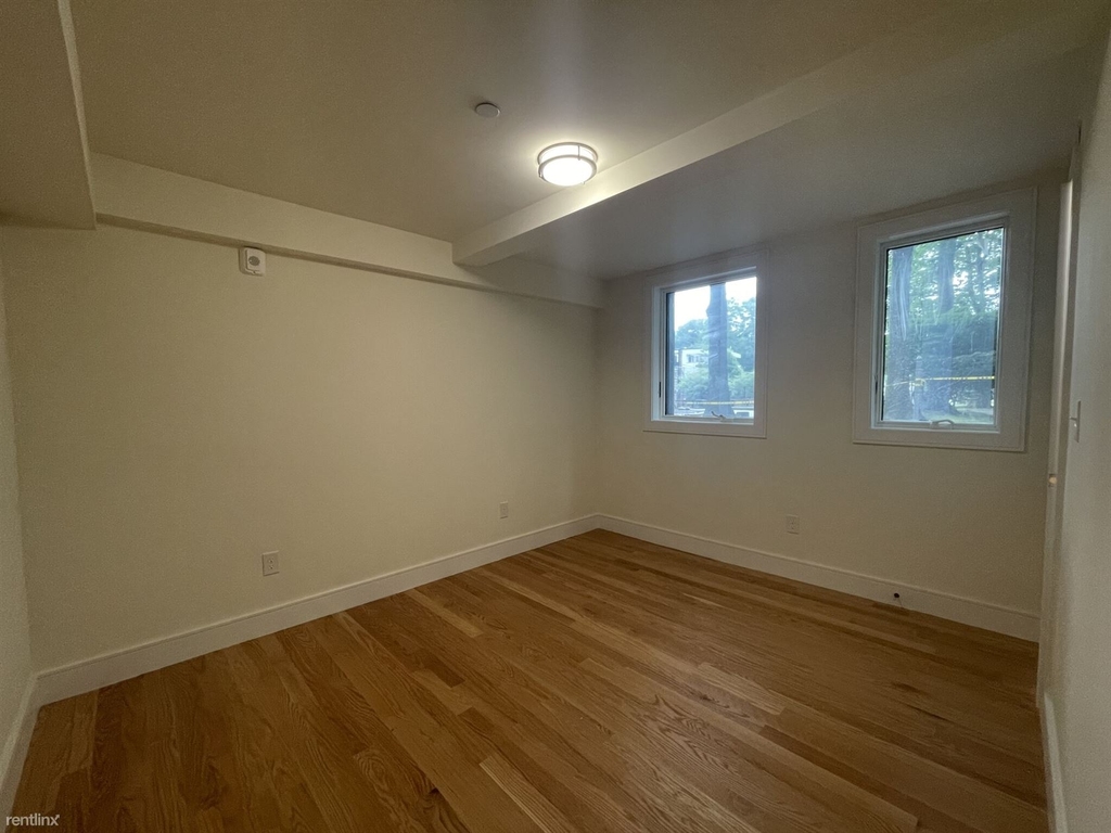 65 Cameron St Apt 1 - Photo 10