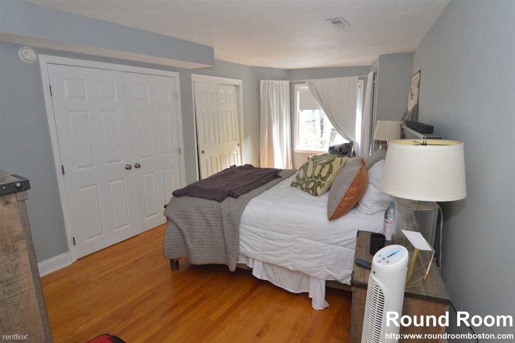 306 Tappan St # 4g - Photo 12