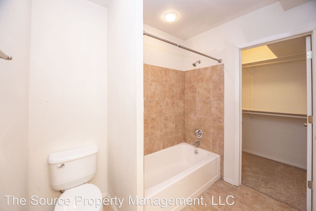 1602 Robertson H - Photo 26