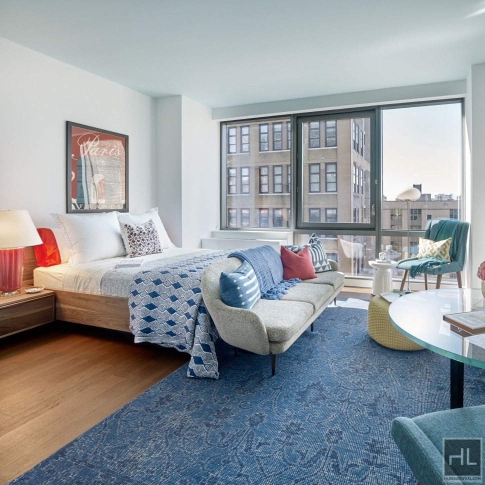 435 West 31st Street - Photo 0