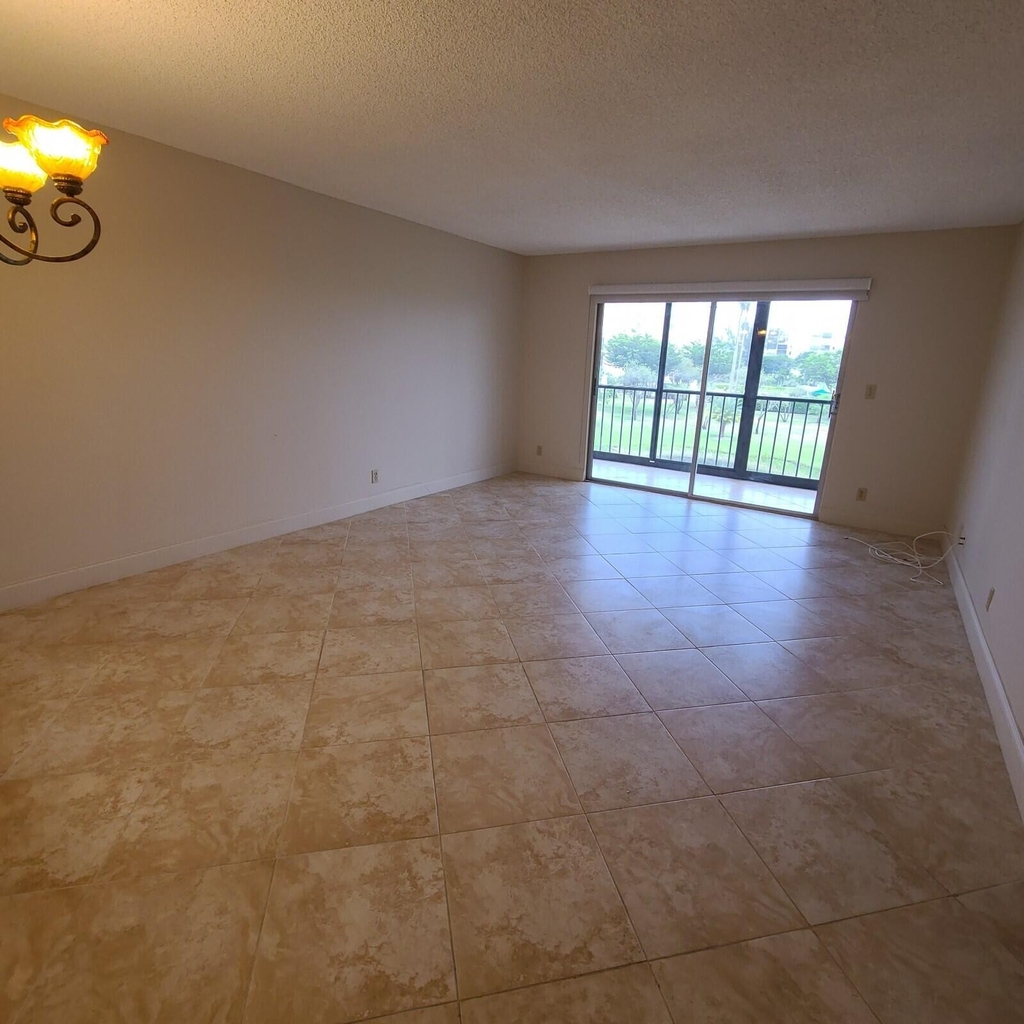 7006 Huntington Lane - Photo 4