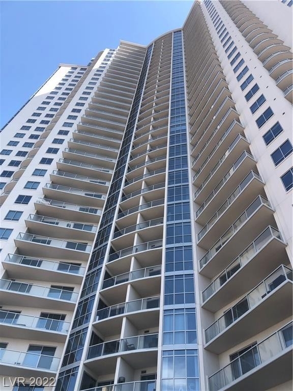 200 West Sahara Avenue - Photo 1