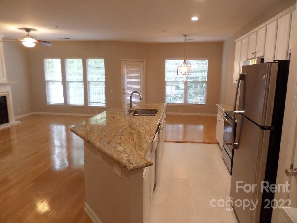 3224 Margellina Drive - Photo 3