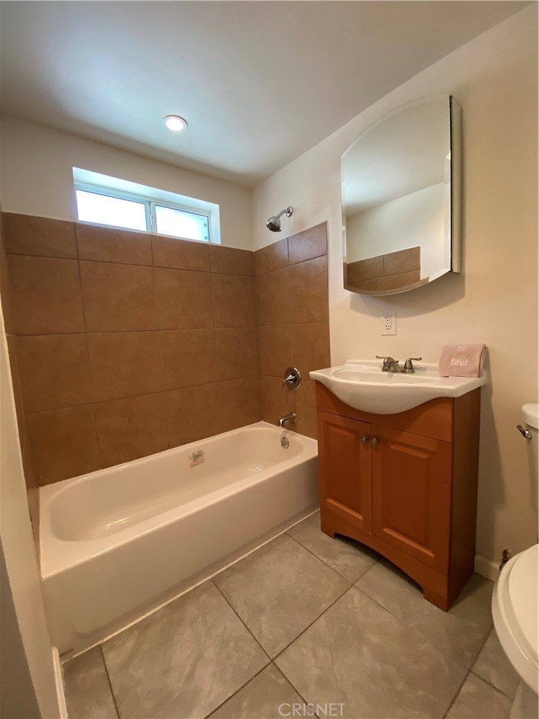 3222 Bellevue Avenue - Photo 15