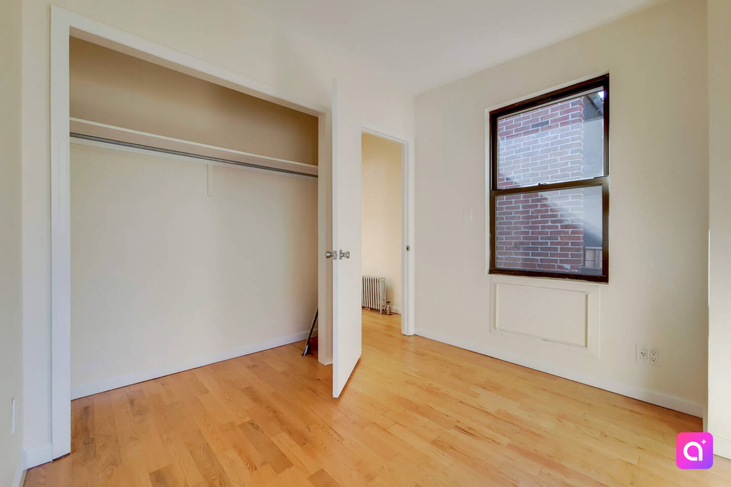 435 West 54th Street - Photo 11