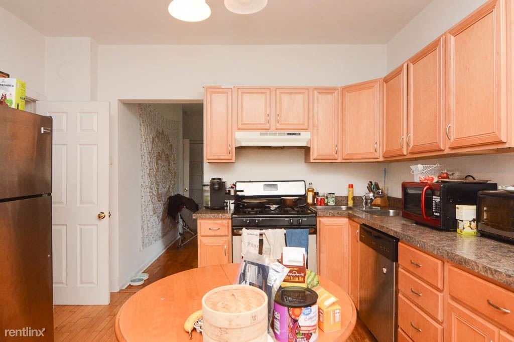 3045 N. Racine, Unit 2r - Photo 1