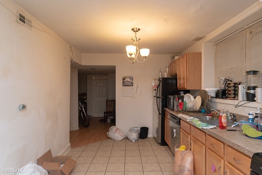 3045 N. Racine, Unit B - Photo 4