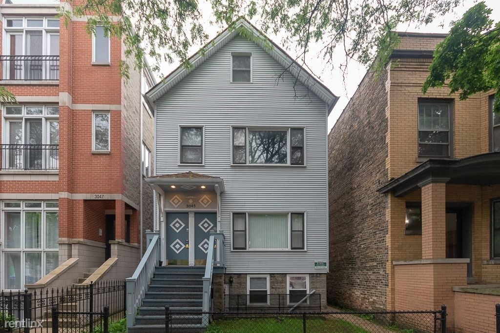 3045 N. Racine, Unit G - Photo 0