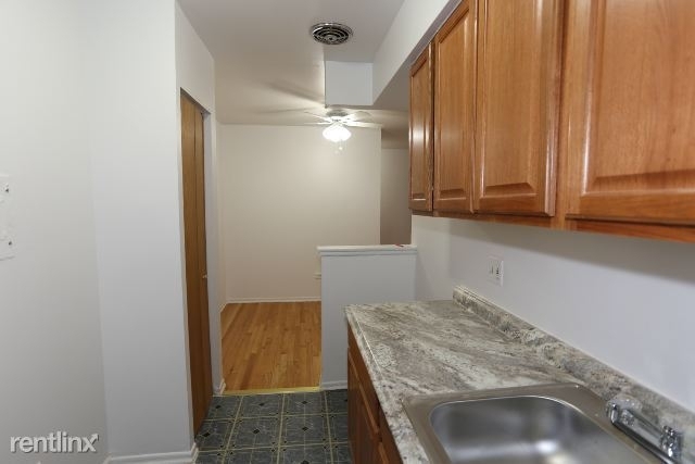 1040 W. Hollywood, Unit 516 - Photo 2