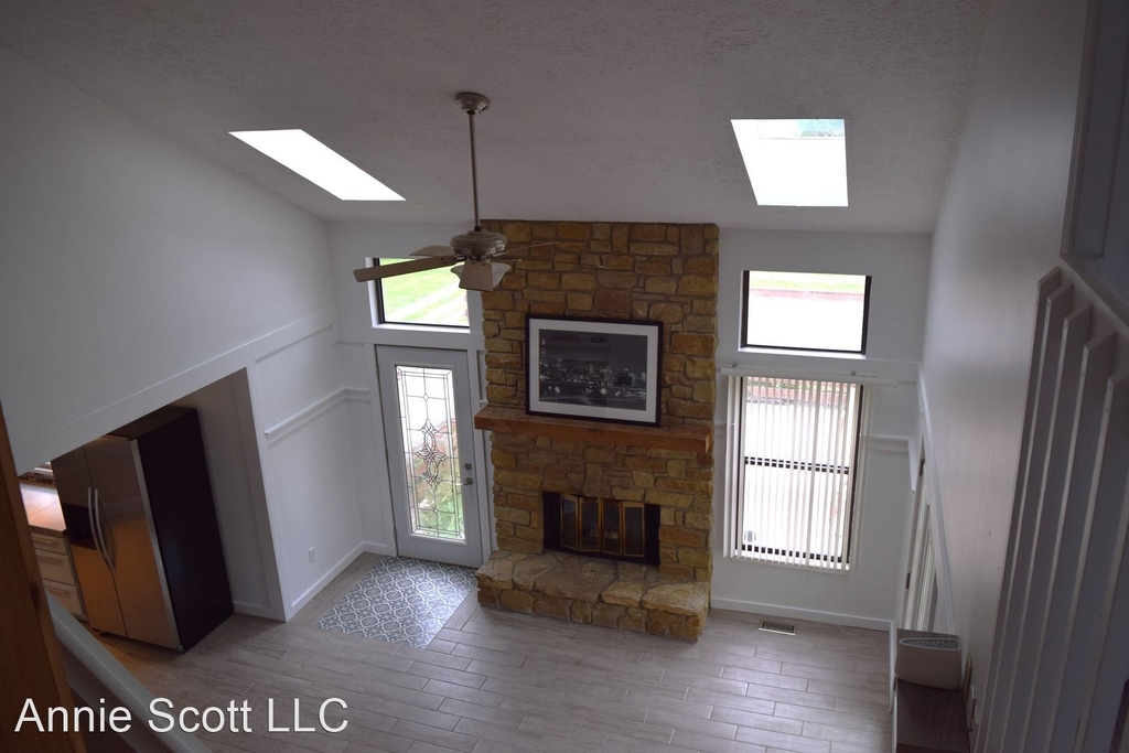 7906 Hampton Place - Photo 15