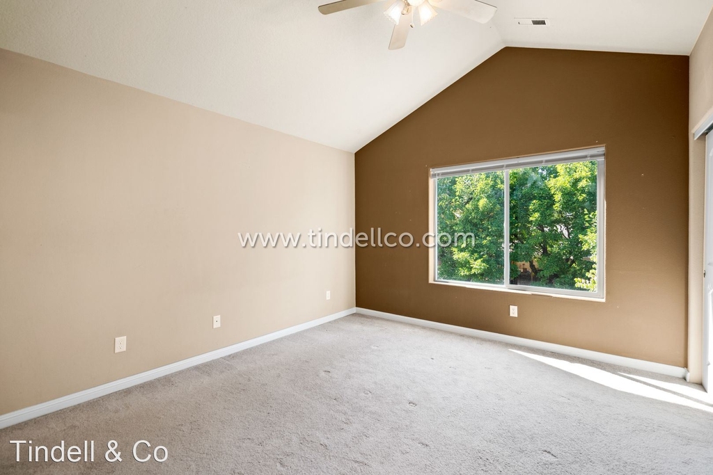 8223 N Foss Avenue - Photo 14