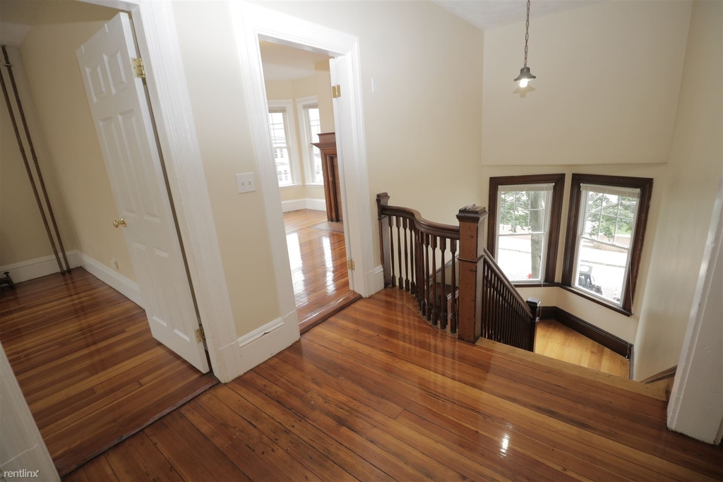 558 Riverside Ave - Photo 3