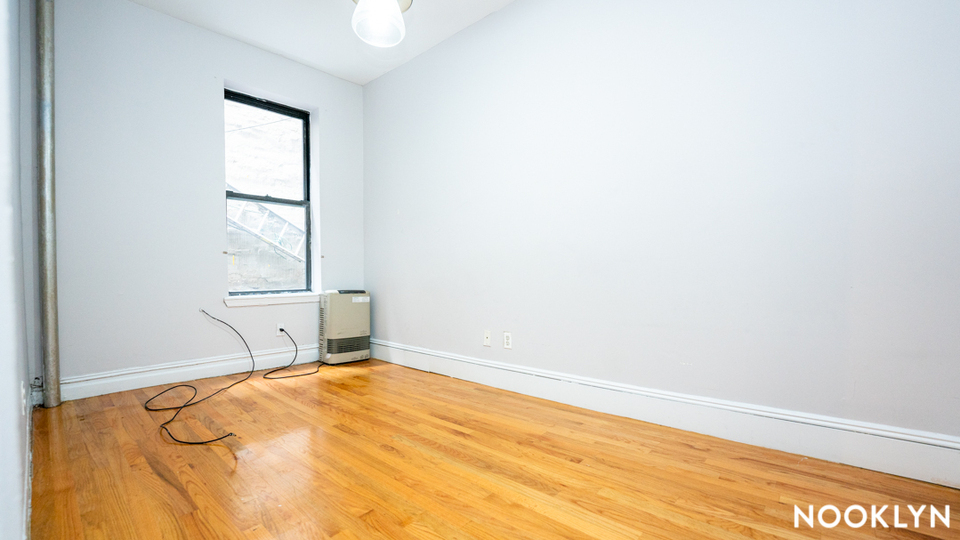 272 Grand Street - Photo 5