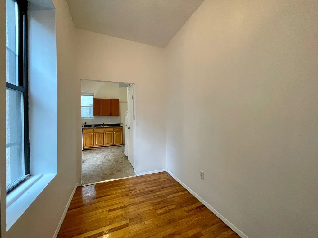 180 East 101st Street - Photo 6