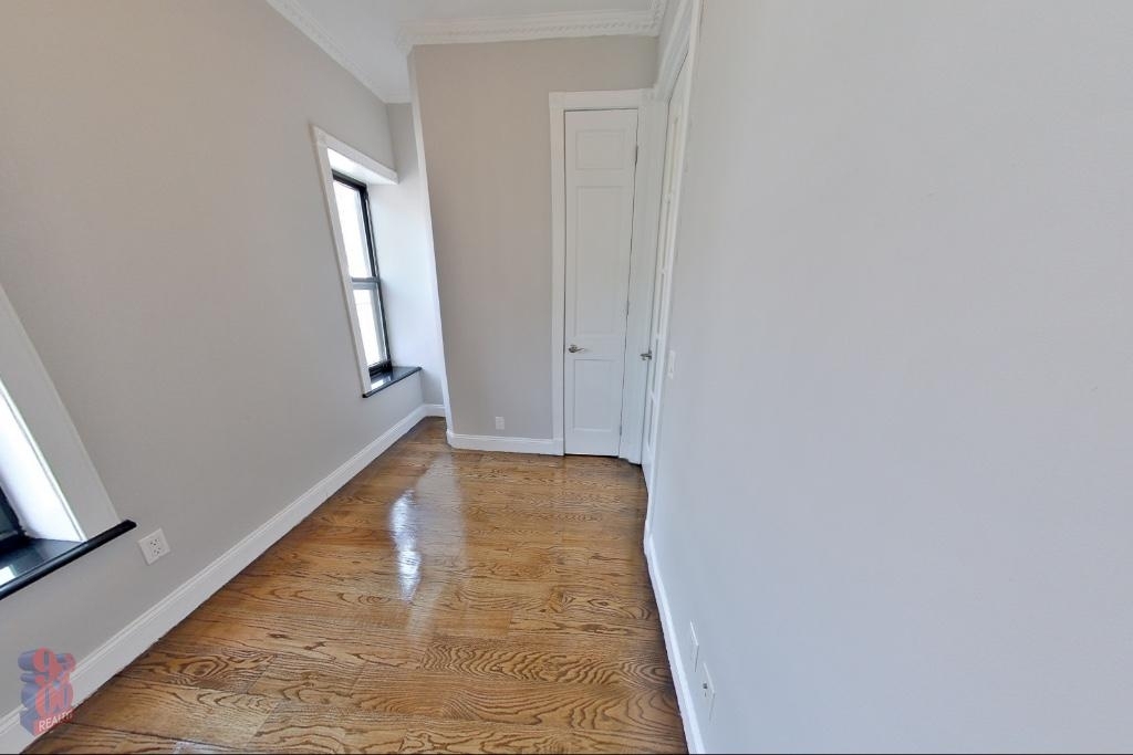 314 East 106th Street - Photo 4