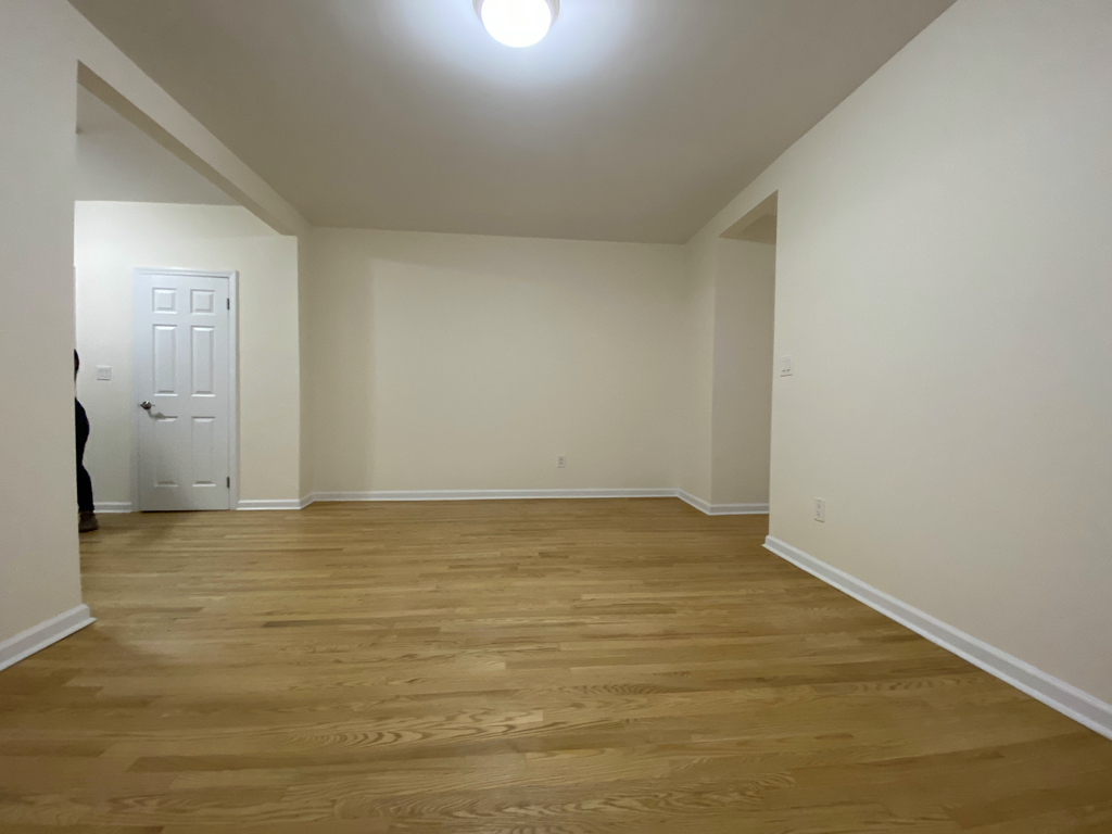 2 BED IN THE HEIGHTS*** - Photo 9