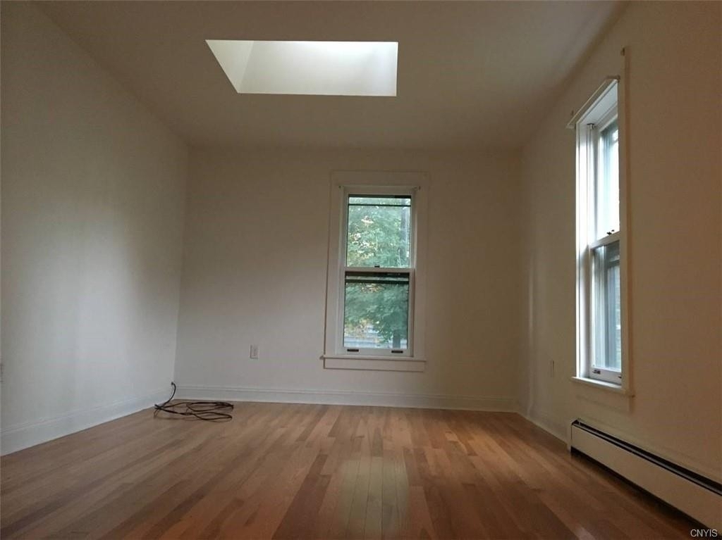 215 Green Street - Photo 8