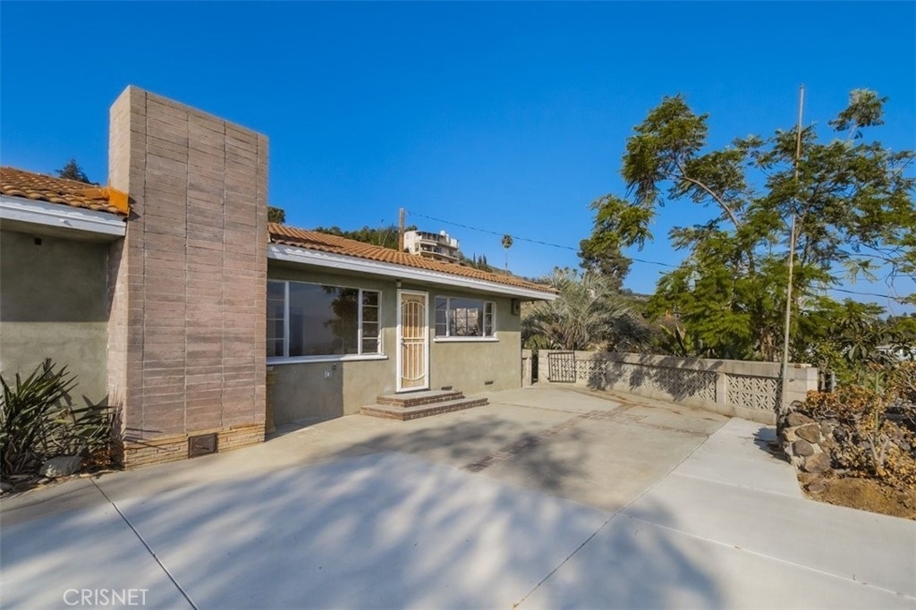 400 Valencia Drive - Photo 41