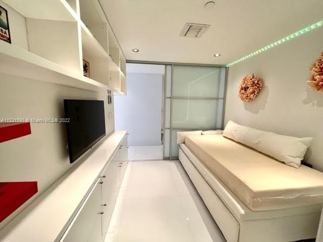 17121 Collins Ave - Photo 12