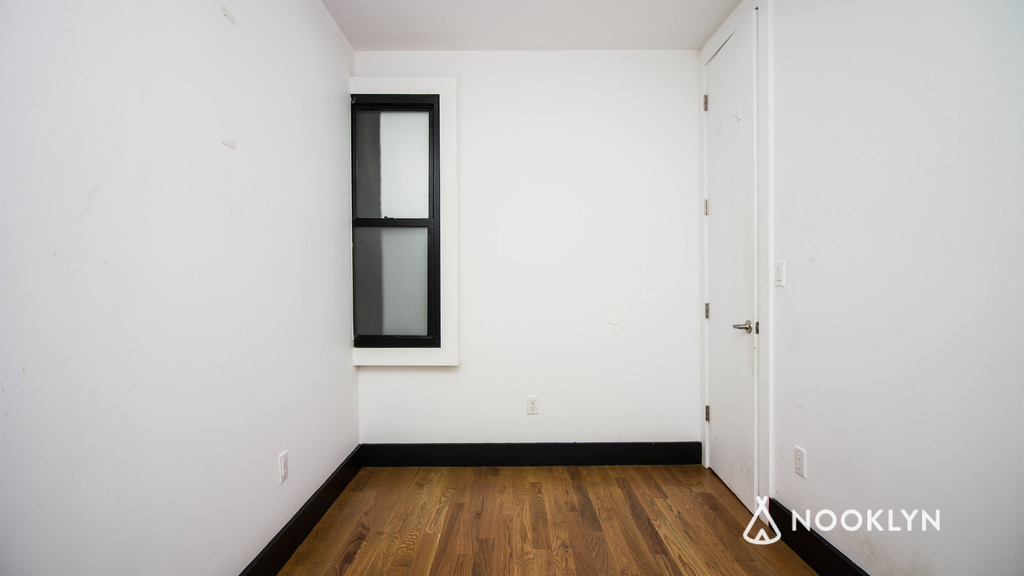 562 Park Place - Photo 12