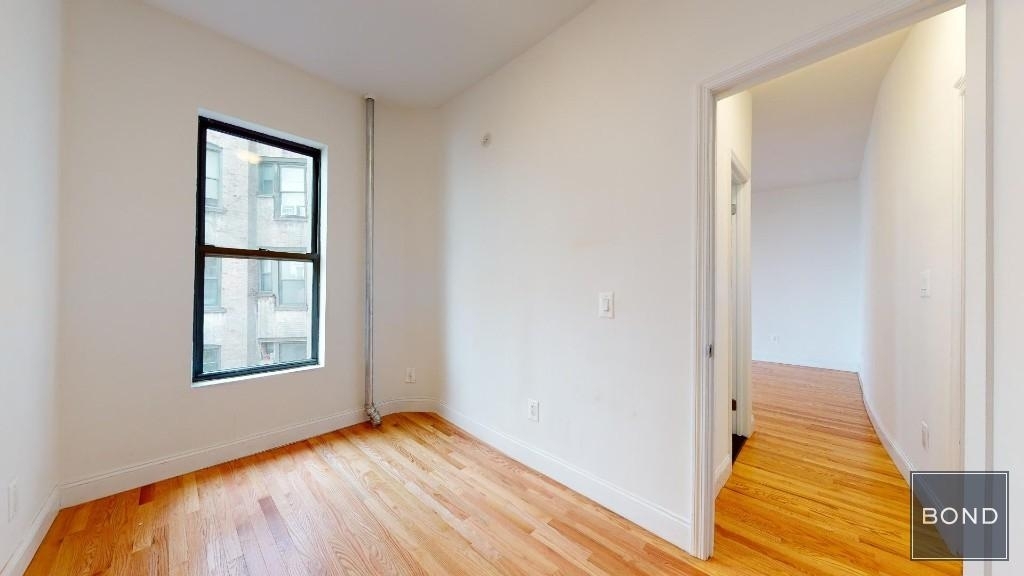 324 East 91 Street - Photo 6