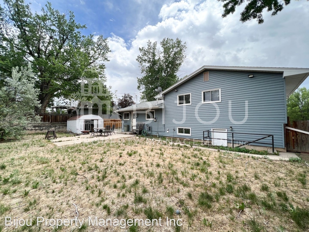 2934 Maizeland Road - Photo 24