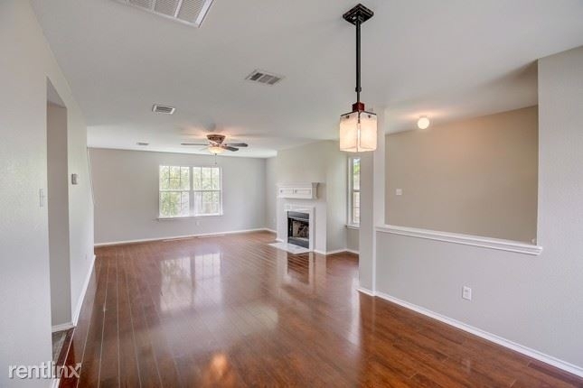 1609 Apollo Cir - Photo 4