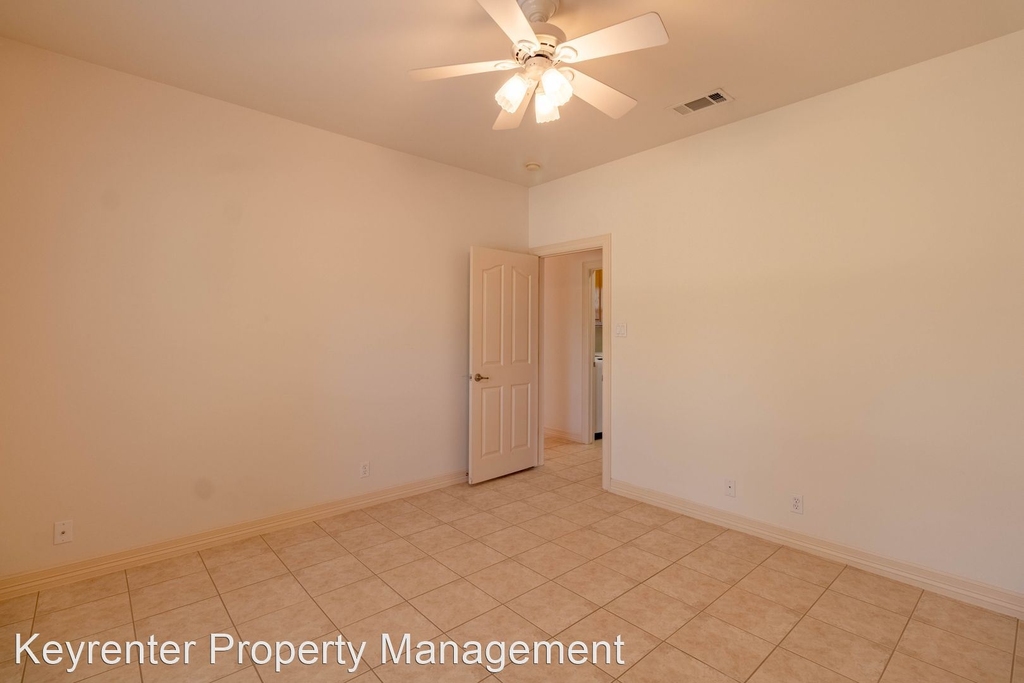 13700 Madrone Mountain Way - Photo 20