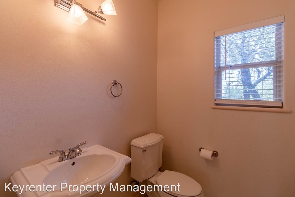 13700 Madrone Mountain Way - Photo 26