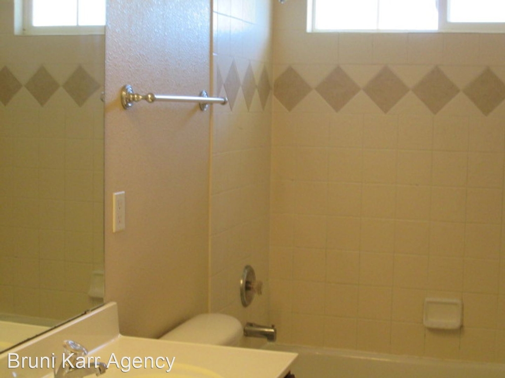 5555 Mansfield Pl. Nw - Photo 8