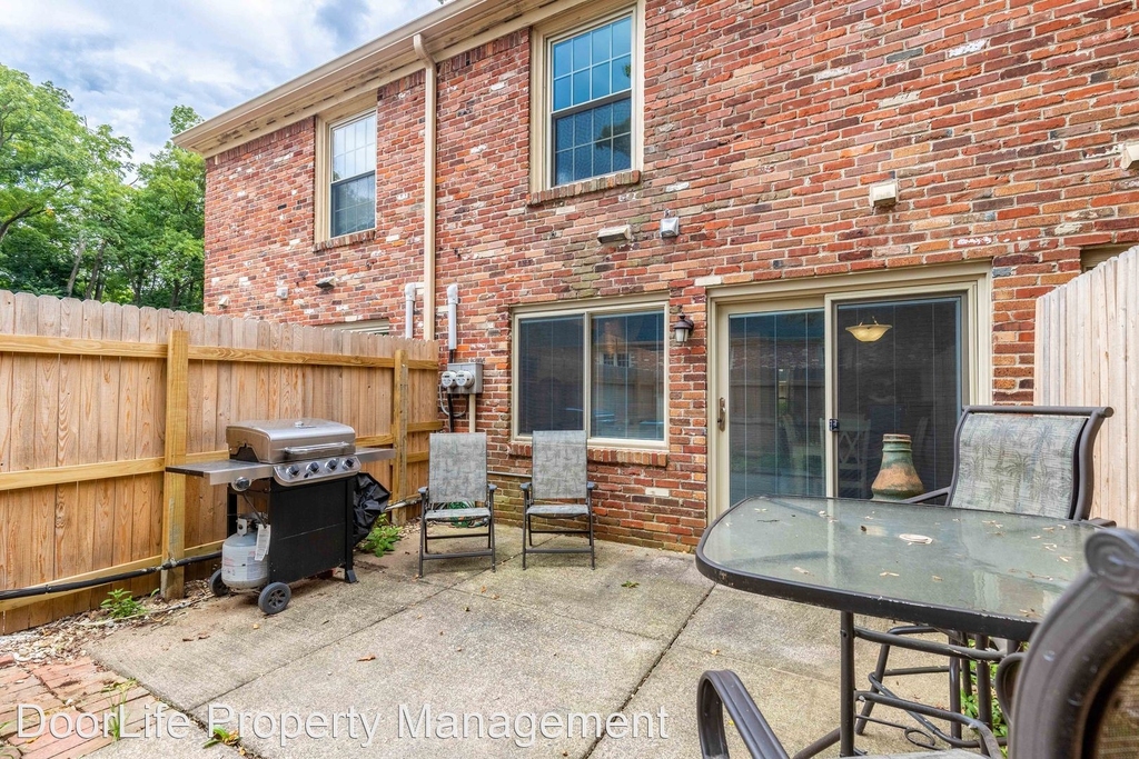 118 Albemarle - Photo 11