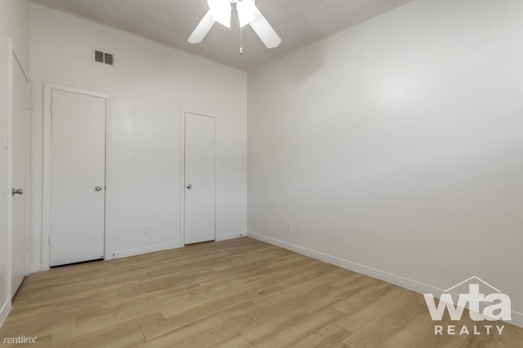 1801 Rio Grande St - Photo 12