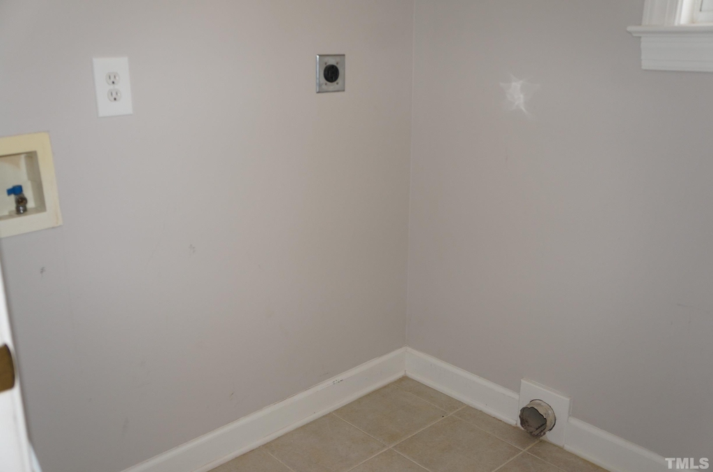 1221 Fairview Club Drive - Photo 11